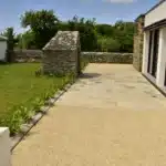 Aménagement extérieur - béton désactivé jan 03